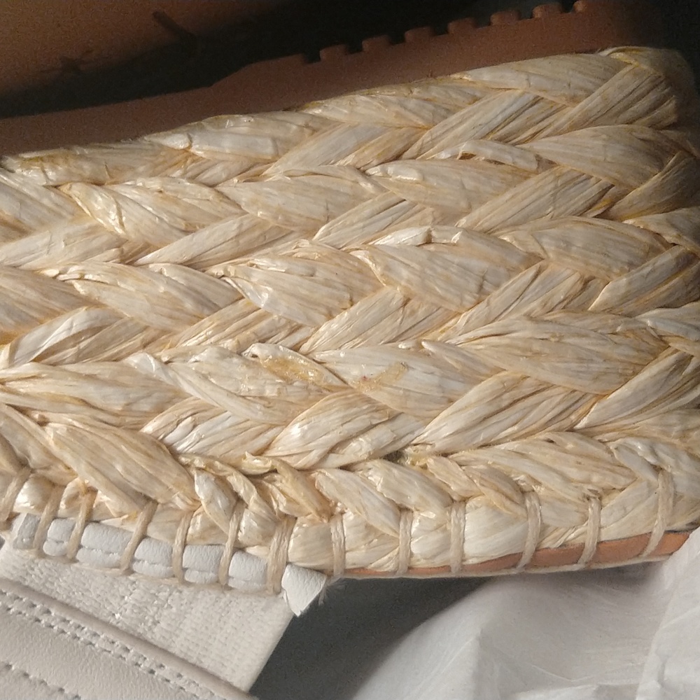 Authentic Splendid Platform Sandals - Picture 5 of 9